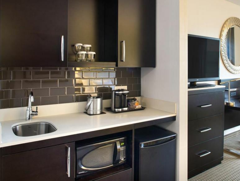 The Hollis Halifax - A Doubletree Suites By Hilton Exterior foto